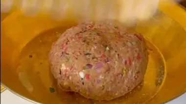 Crispy Manchurian paratha filled with chopped winter vegetables 3